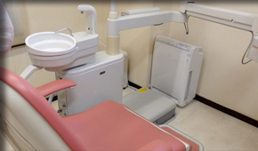 各足元に空気清浄機